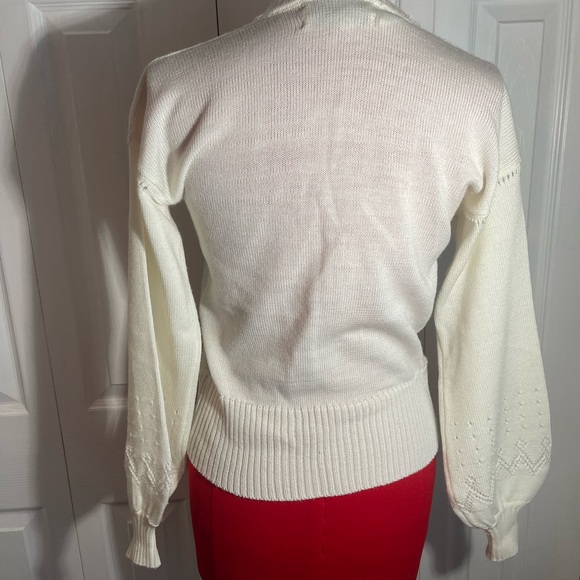 Vicki Volts Vintage Sweater - Picture 5 of 6